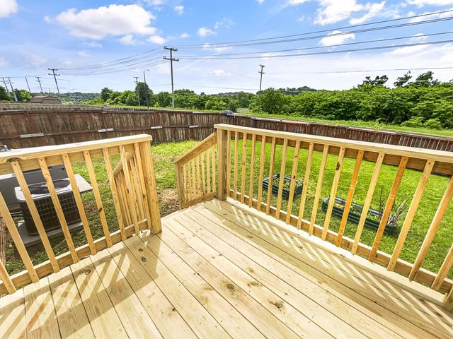 1596 Buchanon Dr, Clarksville, TN 37042