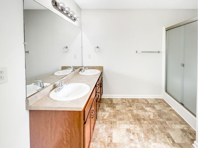 1596 Buchanon Dr, Clarksville, TN 37042