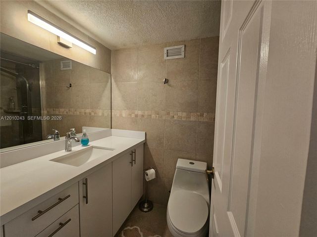 2501 S OCEAN DR 637, Hollywood, FL 33019