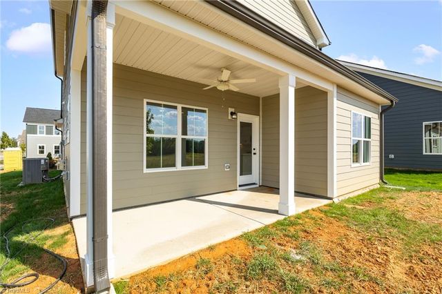 1713 Creekline Drive, Kernersville, NC 27284