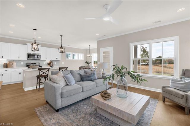 1713 Creekline Drive, Kernersville, NC 27284