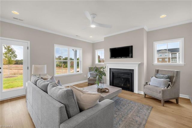 1713 Creekline Drive, Kernersville, NC 27284