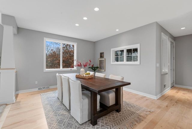 W315S3221 Harvest View DRIVE, Waukesha, WI 53189