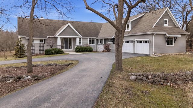 W315S3221 Harvest View DRIVE, Waukesha, WI 53189