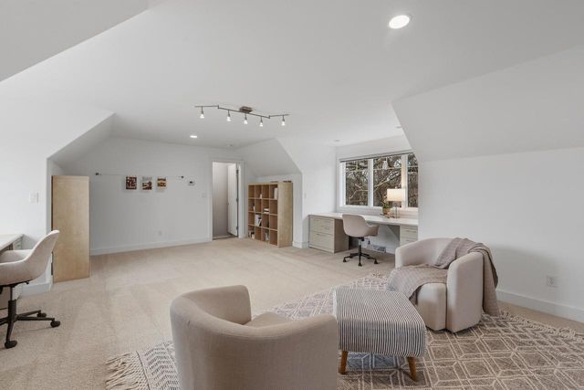 W315S3221 Harvest View DRIVE, Waukesha, WI 53189