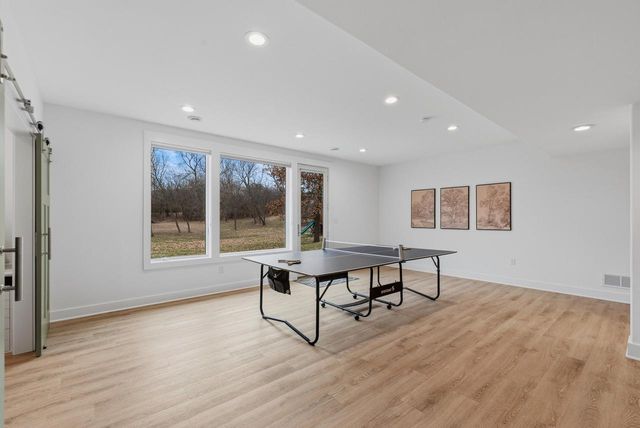 W315S3221 Harvest View DRIVE, Waukesha, WI 53189