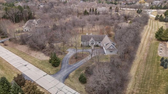 W315S3221 Harvest View DRIVE, Waukesha, WI 53189