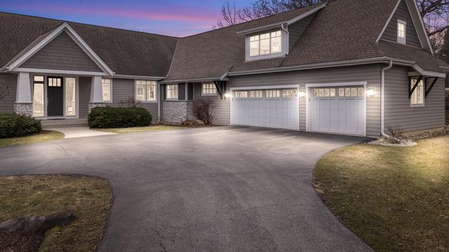 W315S3221 Harvest View DRIVE, Waukesha, WI 53189