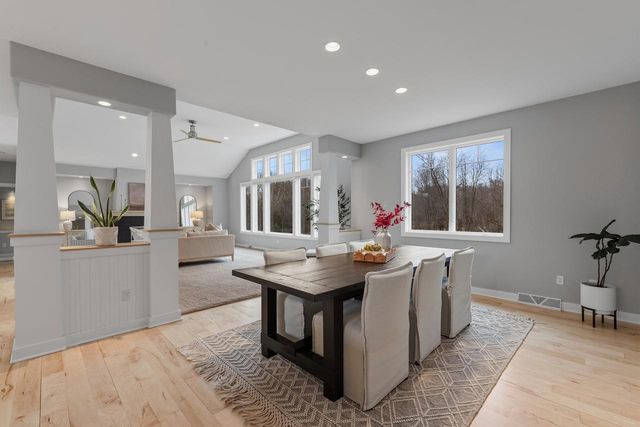 W315S3221 Harvest View DRIVE, Waukesha, WI 53189