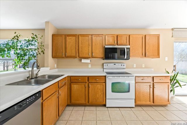 116 Devons, Buda, TX 78610