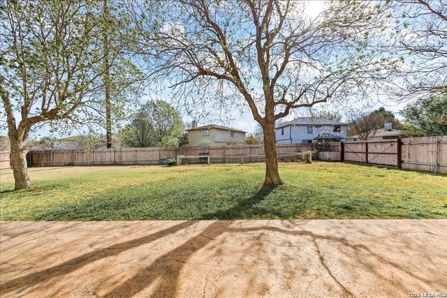 116 Devons, Buda, TX 78610