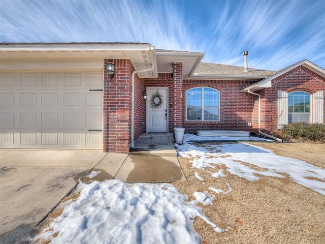 1001 Laurel Creek Drive, Yukon, OK 73099
