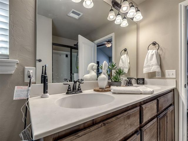 1001 Laurel Creek Drive, Yukon, OK 73099