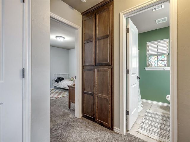1001 Laurel Creek Drive, Yukon, OK 73099