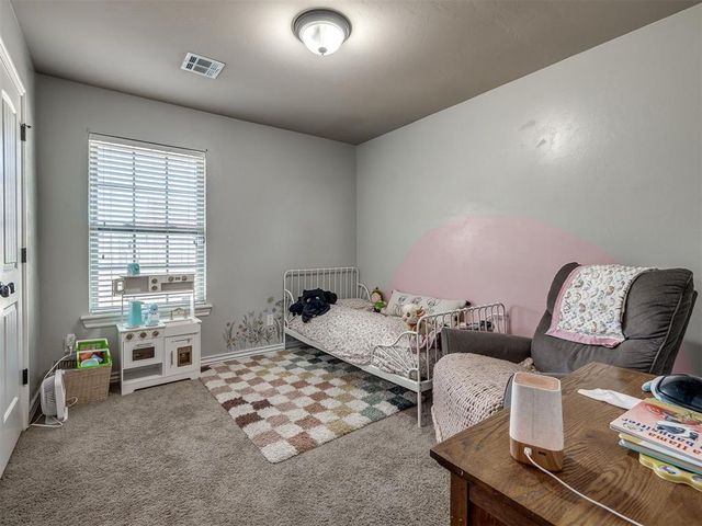 1001 Laurel Creek Drive, Yukon, OK 73099