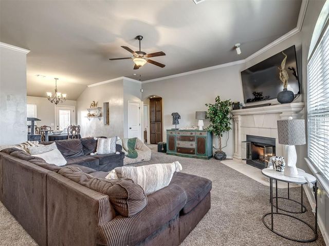 1001 Laurel Creek Drive, Yukon, OK 73099