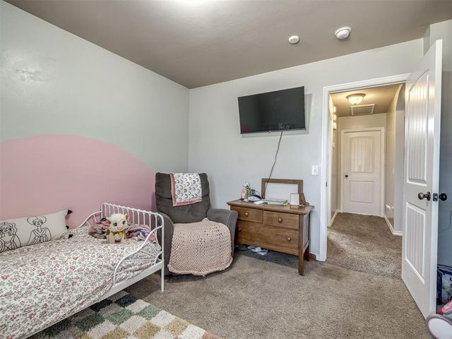 1001 Laurel Creek Drive, Yukon, OK 73099