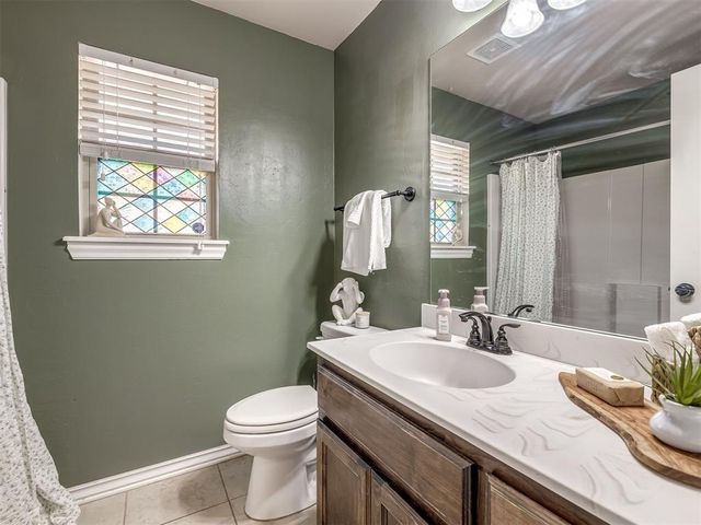 1001 Laurel Creek Drive, Yukon, OK 73099