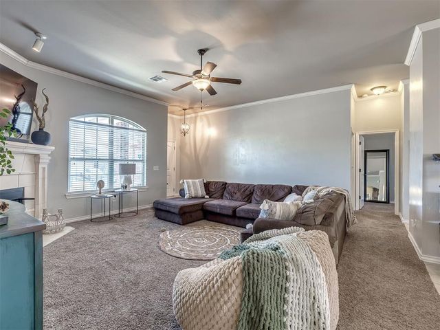 1001 Laurel Creek Drive, Yukon, OK 73099