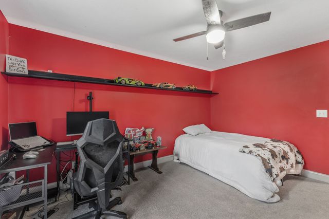 1745 Ennis Branch Rd, Mc Ewen, TN 37101