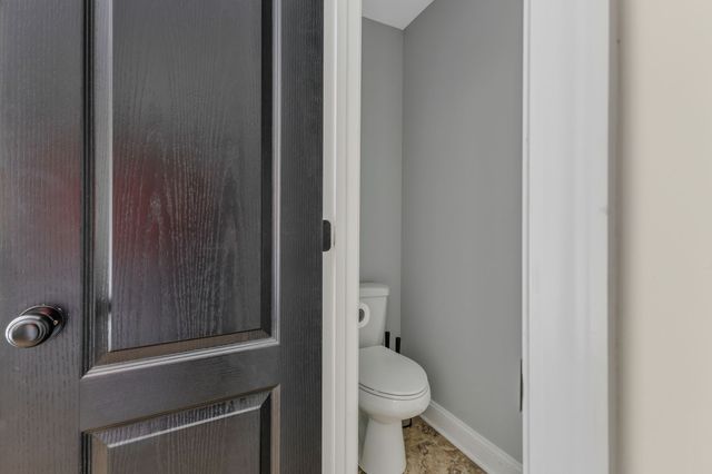 1745 Ennis Branch Rd, Mc Ewen, TN 37101