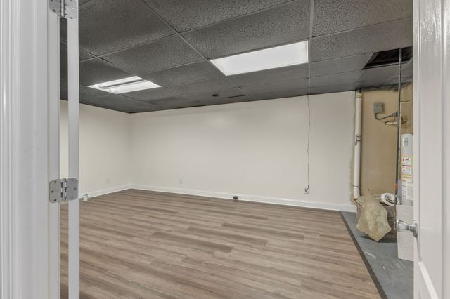 1745 Ennis Branch Rd, Mc Ewen, TN 37101