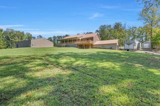 1745 Ennis Branch Rd, Mc Ewen, TN 37101
