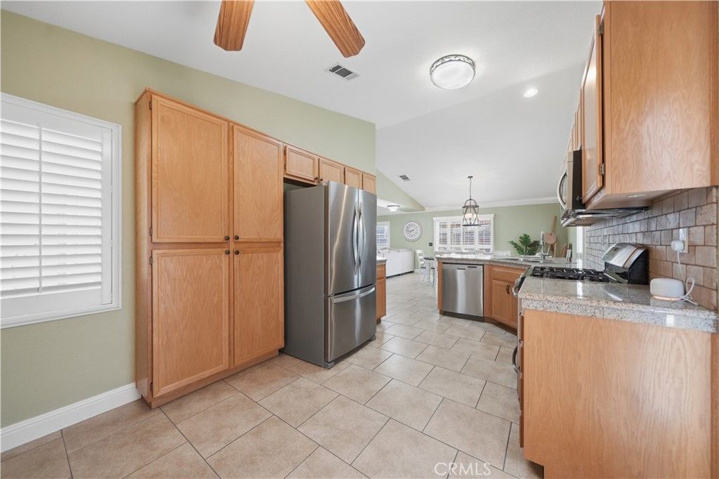 Image 24 of property listing at 1936 Medoc, San Jacinto, CA 92583