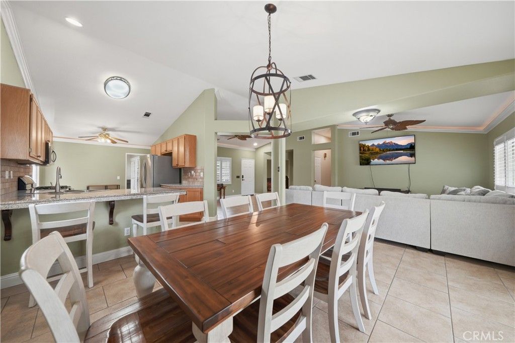Image 3 of property listing at 1936 Medoc, San Jacinto, CA 92583
