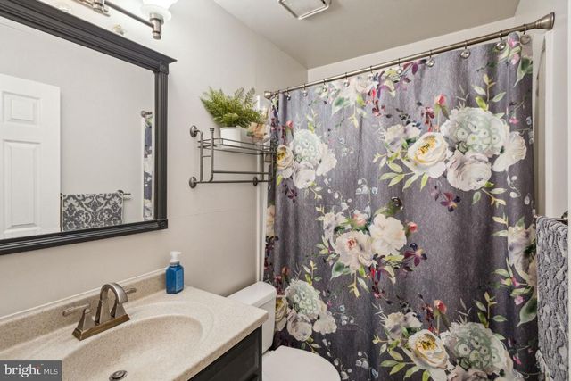 608-B SEDGEFIELD DRIVE, Mount Laurel, NJ 08054