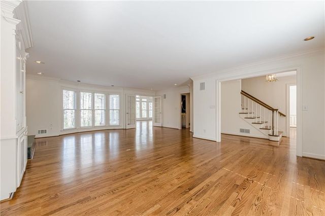 5274 Wyntercreek Way, Dunwoody, GA 30338