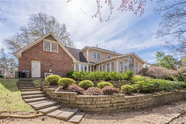 5274 Wyntercreek Way, Dunwoody, GA 30338