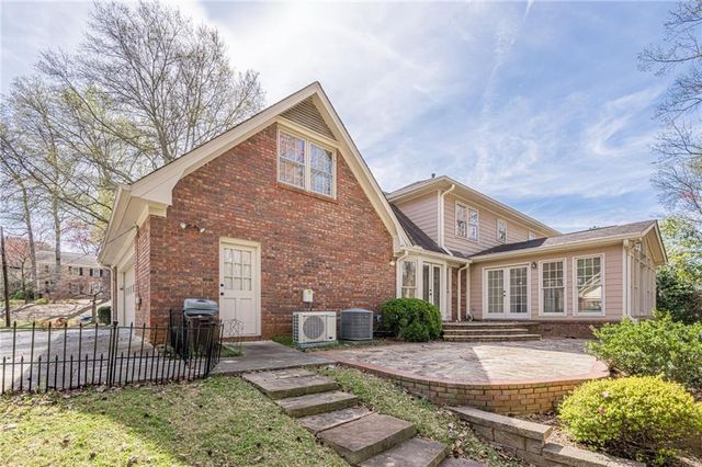 5274 Wyntercreek Way, Dunwoody, GA 30338
