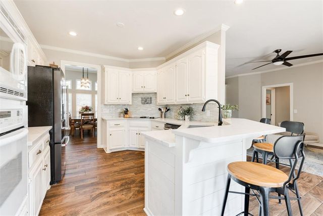 2600 Julies Trail, Edmond, OK 73012