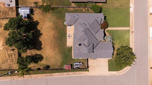 2600 Julies Trail, Edmond, OK 73012