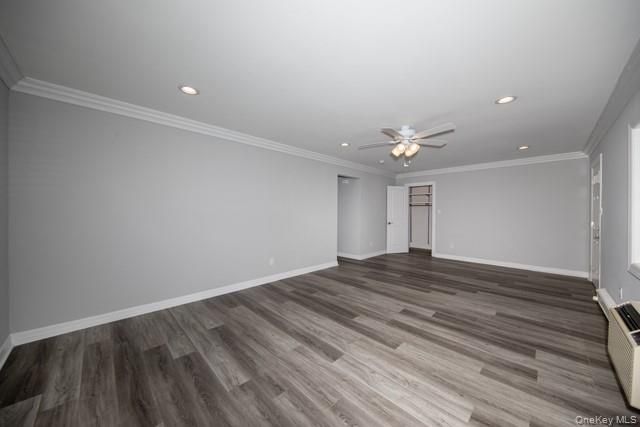 15 Spinnngwheel Road 03-4A, Massapequa, NY 11758