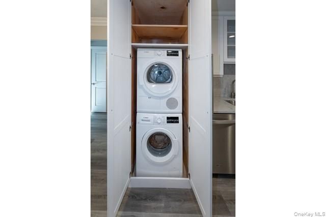 15 Spinnngwheel Road 03-4A, Massapequa, NY 11758