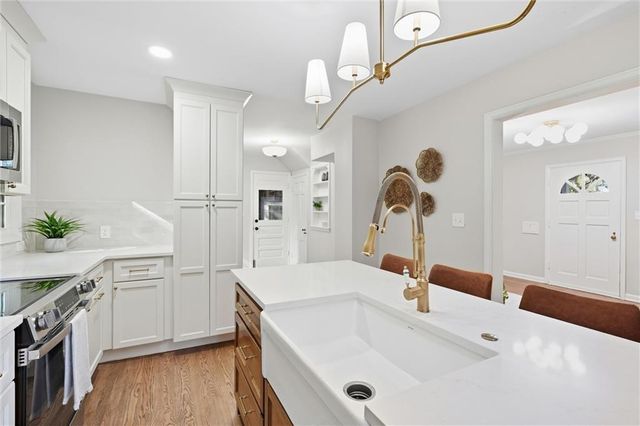 5612 Birch Street, Roeland Park, KS 66205