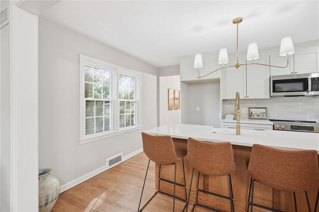 5612 Birch Street, Roeland Park, KS 66205