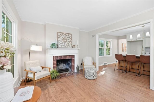 5612 Birch Street, Roeland Park, KS 66205