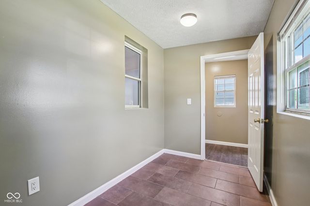 1133 S Sheffield Avenue, Indianapolis, IN 46221