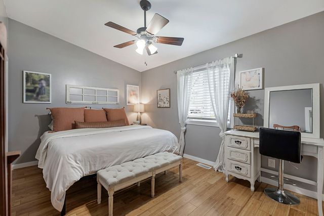 110 S Elm Avenue, St. Anne, IL 60964