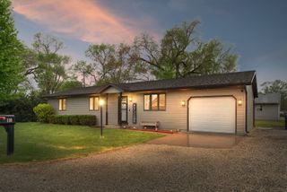 110 S Elm Avenue, St. Anne, IL 60964