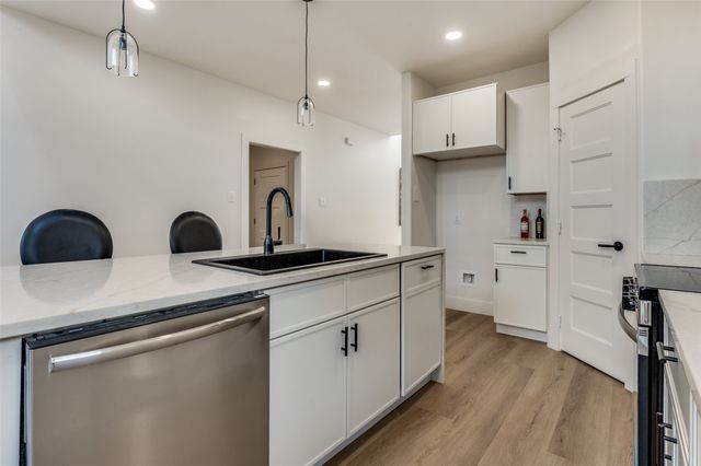 1409 Doyle Avenue, Dallas, TX 75203