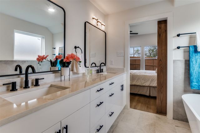 1409 Doyle Avenue, Dallas, TX 75203