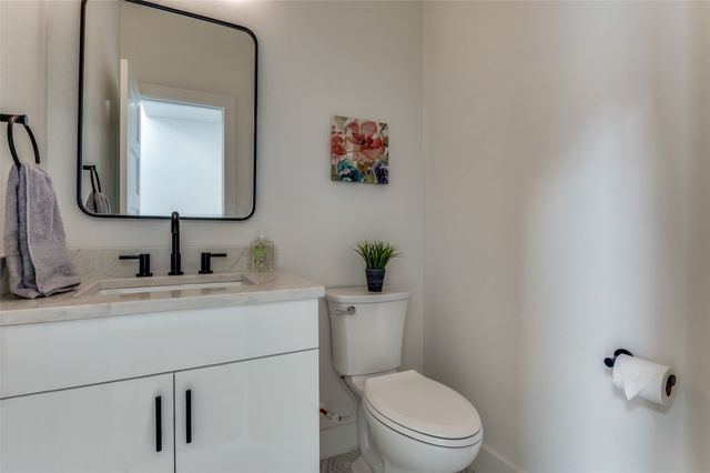 1409 Doyle Avenue, Dallas, TX 75203