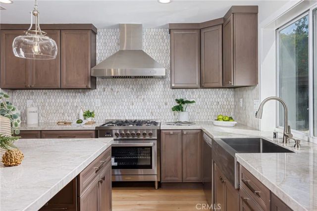 6 Hemingway Court, Rancho Santa Margarita, CA 92679