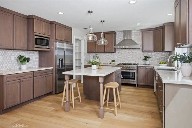 6 Hemingway Court, Rancho Santa Margarita, CA 92679