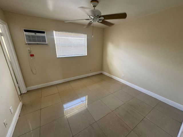 101 NE 41ST Street G115, Oakland Park, FL 33334