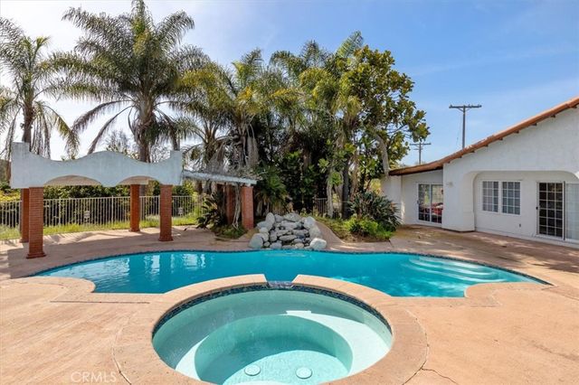 354 Rancho Camino, Fallbrook, CA 92028